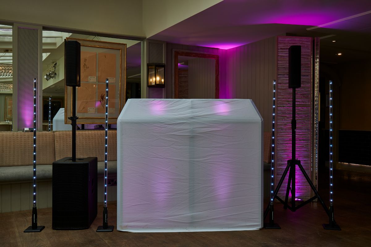 Gallery Item 7 for The Hoste